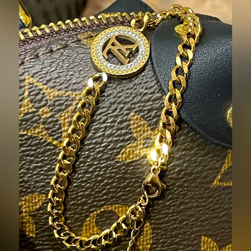 gorgeous monogram bracelet gold to match your purse bag or crossbody 🔥💕💎